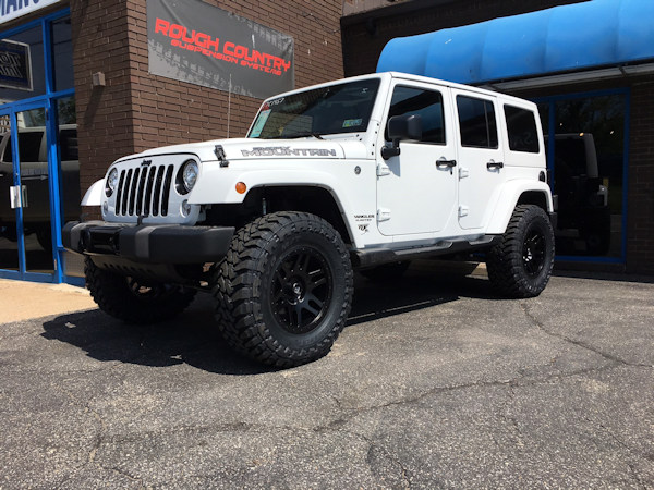 2017 Jeep Wrangler with 3 inch Zone Offroad lift kit and 18 inch Fuel Offroad Recoil wheels and 35 inch Toyo Open Country MT tires 