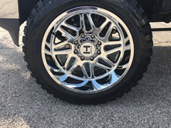 2016 Chevy Silverado 2500 with 6 inch Rough Country lift kit and 22x12 Hostile Sprocket wheels with 35 inch RBP tires