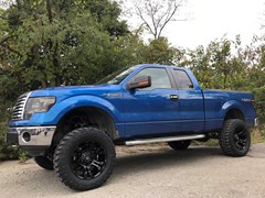 2012 Ford F150, with 6in. Rough Country lift, 20x10 Fuel Vapor’s, 35x12.50x20 Federal Couragia M/T’s