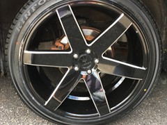 2004 Infiniti FX35 with 22 inch Verde V24 Invictus wheels and Kinforest tires
