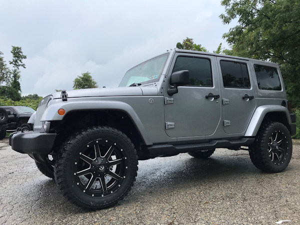 2018 Jeep Wrangler JK with a Terraflex leveling kit, 20x10 Fuel Mavericks,33x12.50x20 Radar R7 M/T’s 