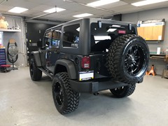 2018 Jeep Wrangler Jk, 3in. Rough Country Lift, 20x10 Fuel Hostage wrapped in 35x12.50x20 Radar R7 M/T’s