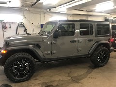 2018 Wrangler JL  with 20x9 +0 offset XD838’s and 33x12.50x20 Kenda M/T’s