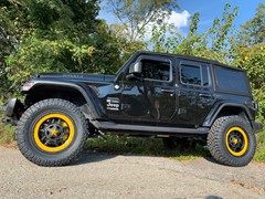 2018 JL , 3.5in Roughcountry lift, 20x9 -12 offset Rockstars,35x12.50x20 Nitto Ridge Grapplers 