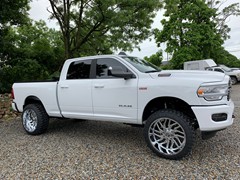 2019 Ram2500 , 2in. BDS leveling kit, 24x12 Tis 544’s in chrome, with 35x12.50x24 Fury M/T’s